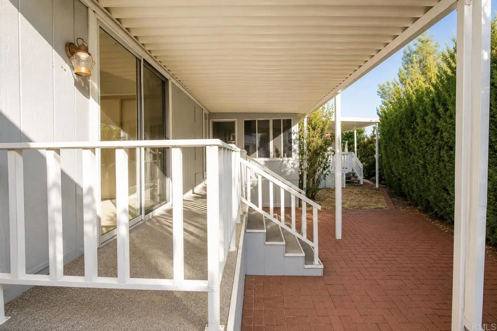https://cdn.realtyfeed.com/cdn/127/306770416/aff4437685f9b22df0765d01b1137552.webp