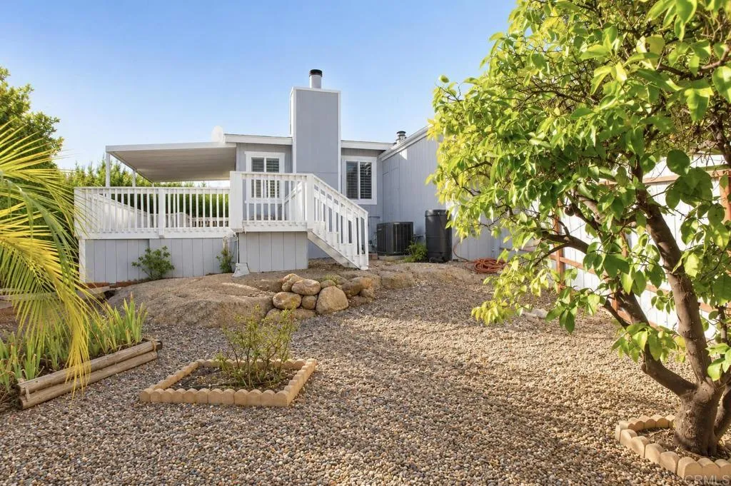 https://cdn.realtyfeed.com/cdn/127/306770416/bb26a9fa2b524ccaefaed97bdc1434ea.webp