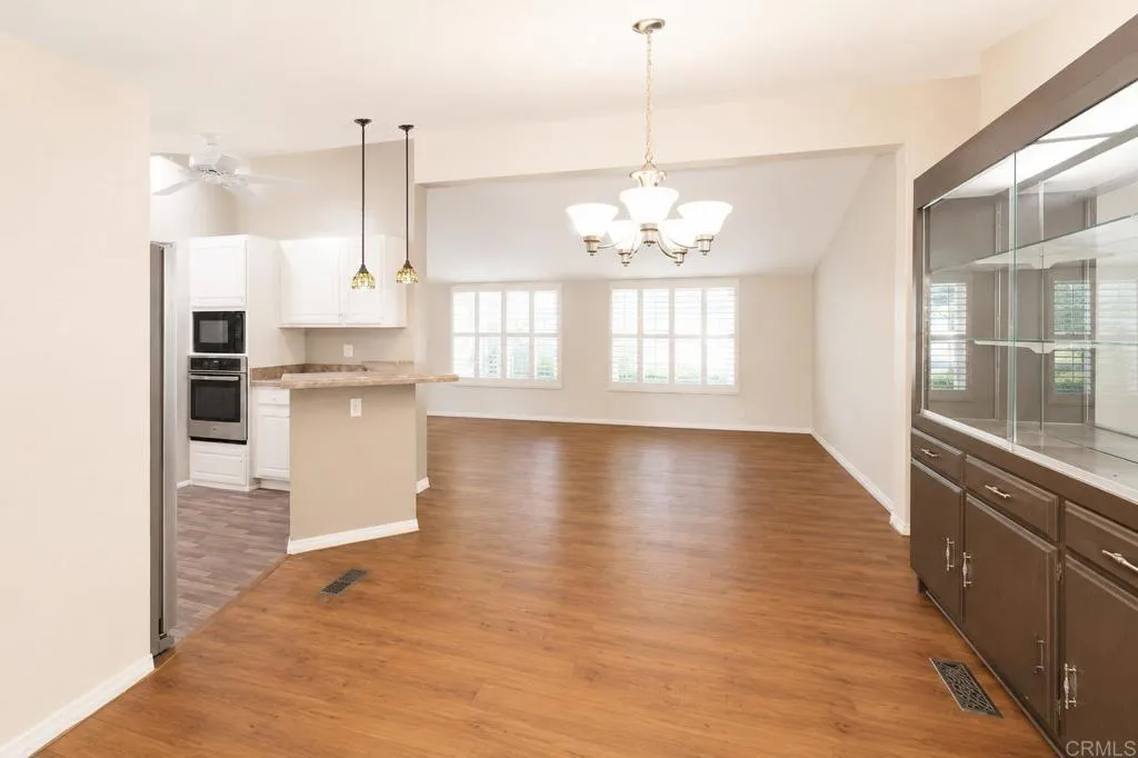 https://cdn.realtyfeed.com/cdn/127/306770416/e0768424df3ac67e1ee53694003e7414.webp