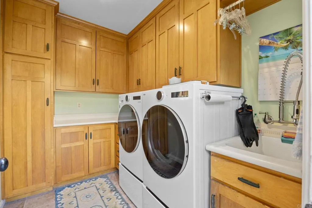 https://cdn.realtyfeed.com/cdn/127/306770418/ae724d083ec82dd970992ed204e856c5.webp