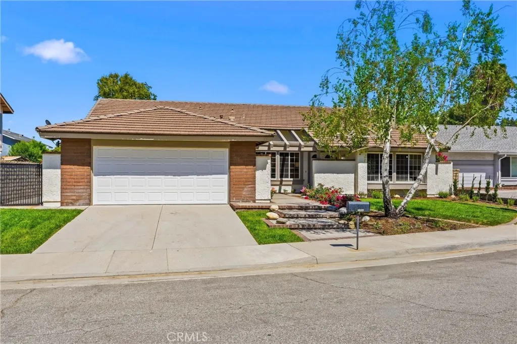 25660 Lochmoor Road, Valencia, CA 91355 - Photo 3 of 75, Valencia, CA