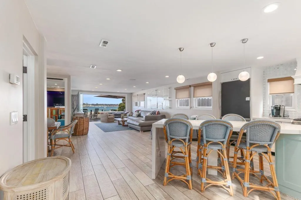 https://cdn.realtyfeed.com/cdn/127/306770426/16b2e7f9d3afd1cc7ff89e0bb9b92262.webp