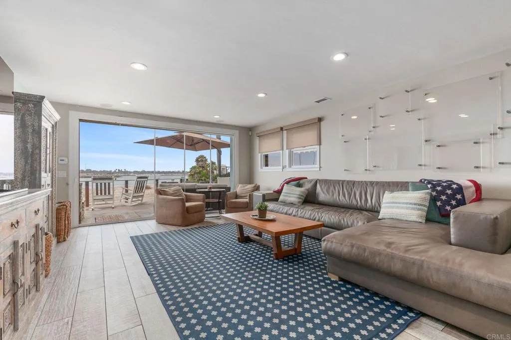 https://cdn.realtyfeed.com/cdn/127/306770426/d655709a2435e722a6922c9591a2cfe8.webp