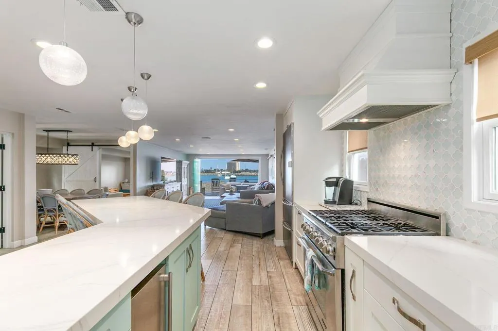 https://cdn.realtyfeed.com/cdn/127/306770426/e49fe6ada29f9c0e6ba3a78fe8618fd3.webp