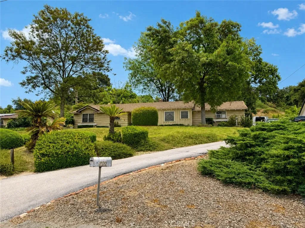 700 S Corrida Drive, Covina, CA 91724 - Main photo, Covina, CA
