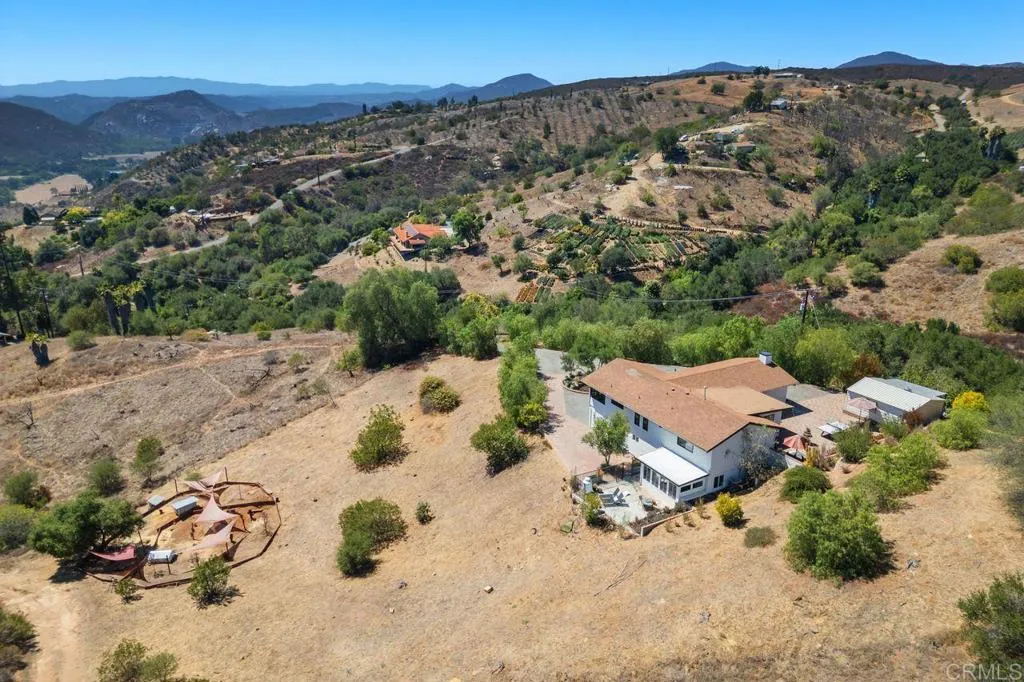 https://cdn.realtyfeed.com/cdn/127/306770449/0c3674dfa26bc6e8ee60df1729ef6280.webp