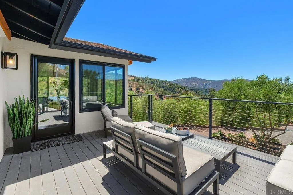 https://cdn.realtyfeed.com/cdn/127/306770449/55a5ae6aef5781590ac23aebc7036f62.webp