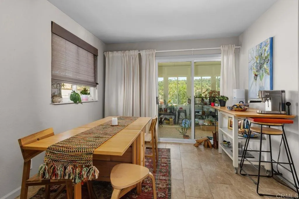 https://cdn.realtyfeed.com/cdn/127/306770449/74a1f4ac995f7e33451dbcb580ac33d7.webp