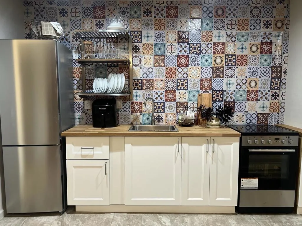 https://cdn.realtyfeed.com/cdn/127/306770449/ce271b91e68cdcac4c5d1ff8f9863967.webp
