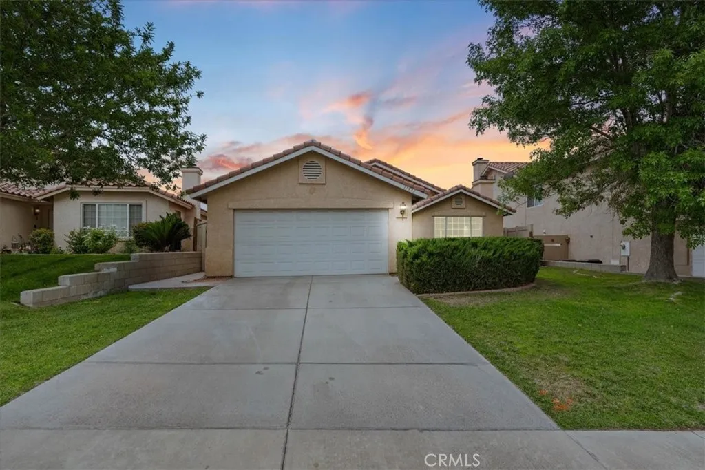 17573 Hudson Drive, Victorville, CA 92395 - Photo 2 of 37, Victorville, CA