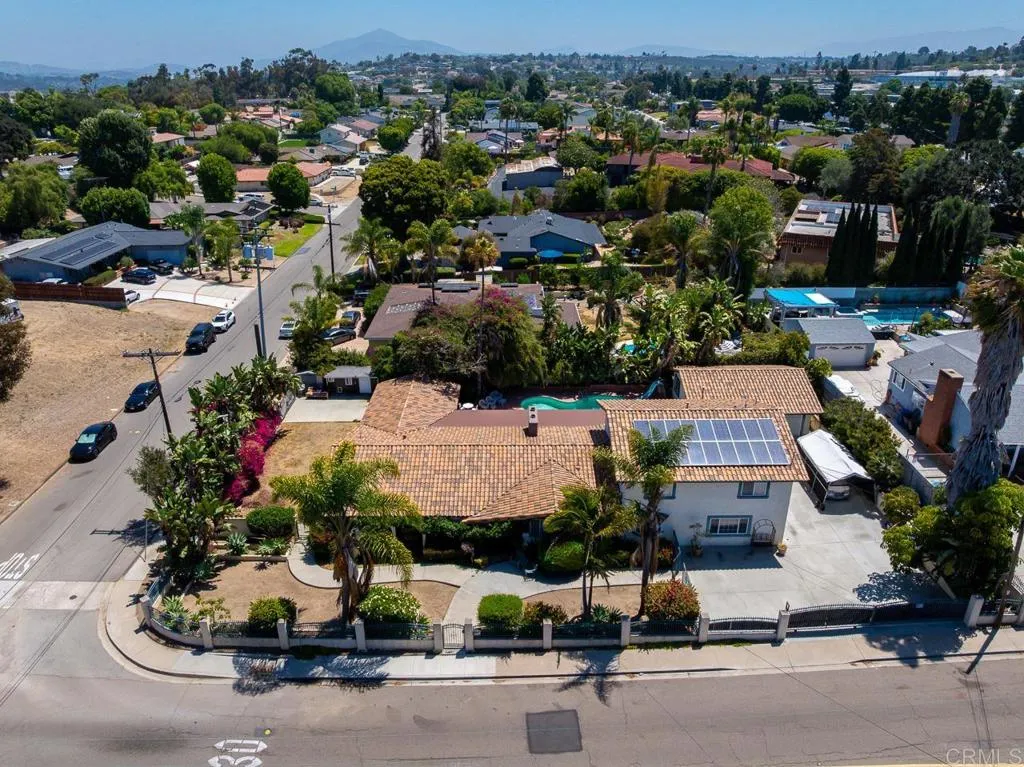 https://cdn.realtyfeed.com/cdn/127/306770472/761761477434f58a181a61a4614e2583.webp