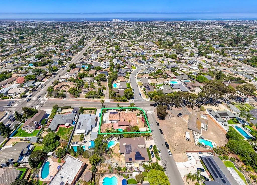 https://cdn.realtyfeed.com/cdn/127/306770472/c092240bc7e6597f7436de80e3b36a80.webp