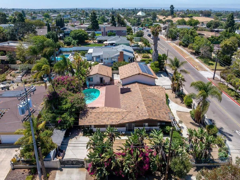 https://cdn.realtyfeed.com/cdn/127/306770472/c43092e0c72cee1e35d26621645c4461.webp