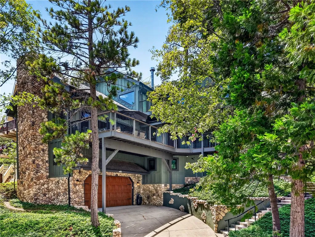 27514 W Shore, Lake Arrowhead, CA 92352 - Main photo, Lake Arrowhead, CA