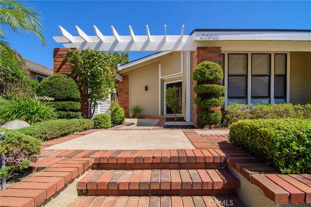 24981 Sausalito, Laguna Hills, CA 92653 - Photo 4 of 49, Laguna Hills, CA