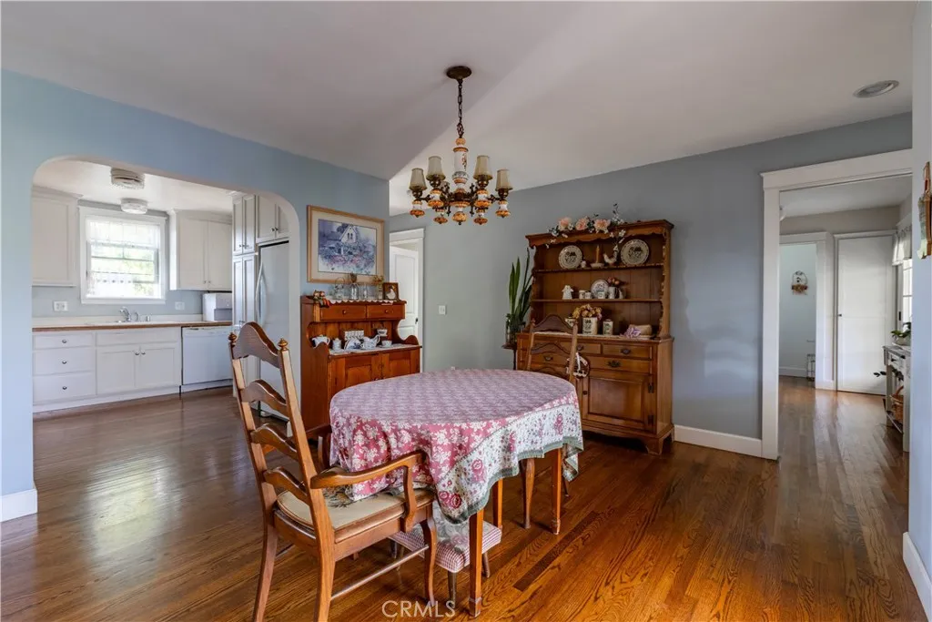 https://cdn.realtyfeed.com/cdn/127/306770508/0ce415f6bd919e4bc738e6df4f1a3b77.webp