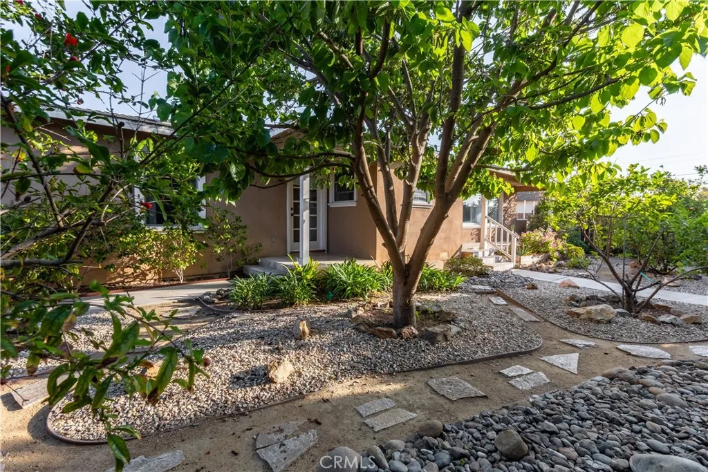 https://cdn.realtyfeed.com/cdn/127/306770508/29ebe847e3d70c2c6172837c10729681.webp