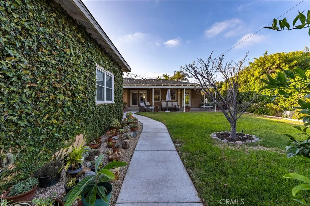https://cdn.realtyfeed.com/cdn/127/306770508/504e5bfc6ade51caf56d0c0474b9f3f6.webp