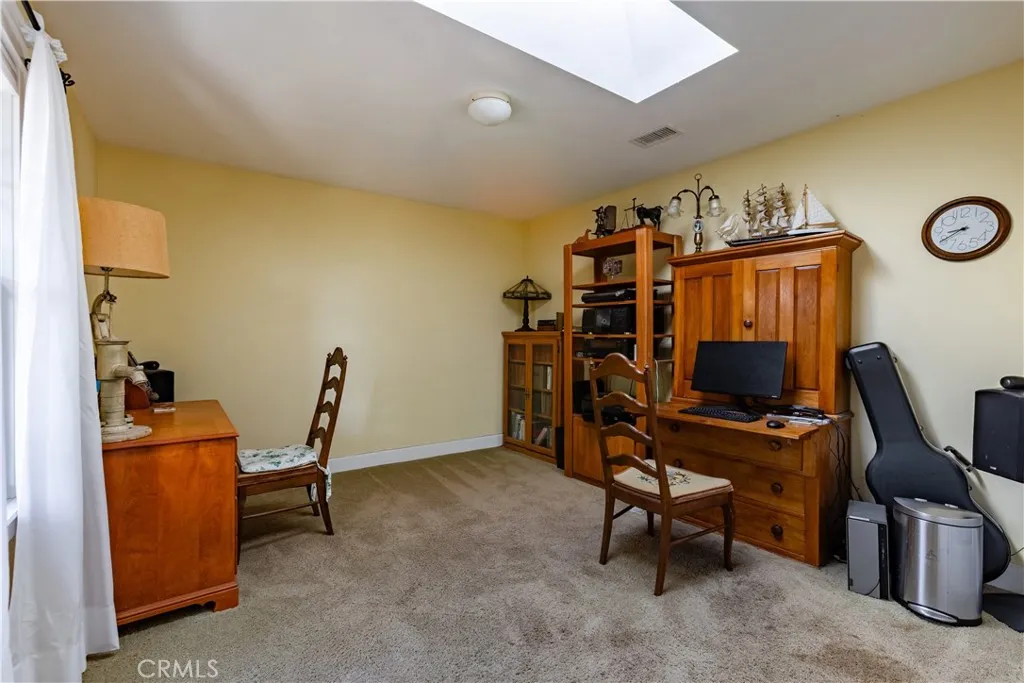 https://cdn.realtyfeed.com/cdn/127/306770508/9217f3d78cb99716c32980470b504e89.webp
