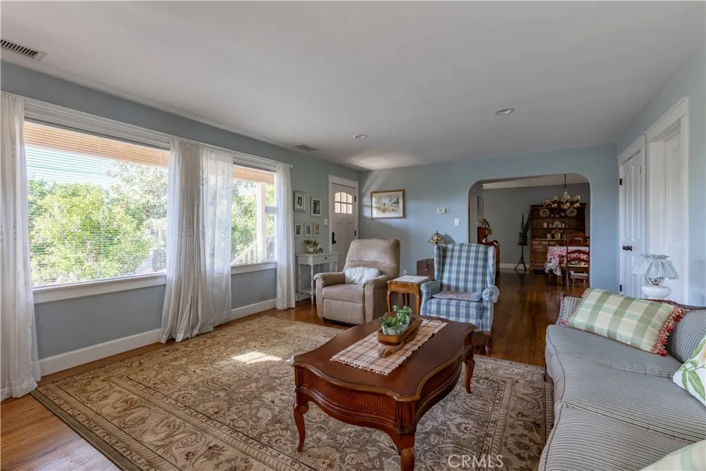 https://cdn.realtyfeed.com/cdn/127/306770508/d5fb4c4530406763310a2af0af6dc1df.webp