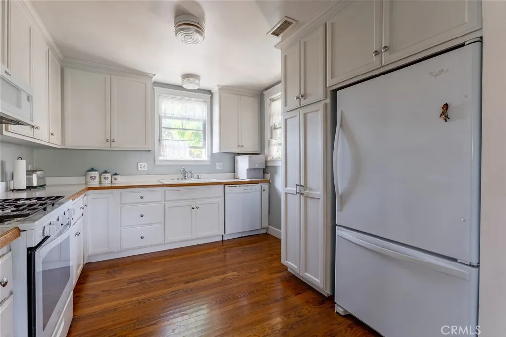 https://cdn.realtyfeed.com/cdn/127/306770508/ea2933216207577a66c24512e30c122a.webp