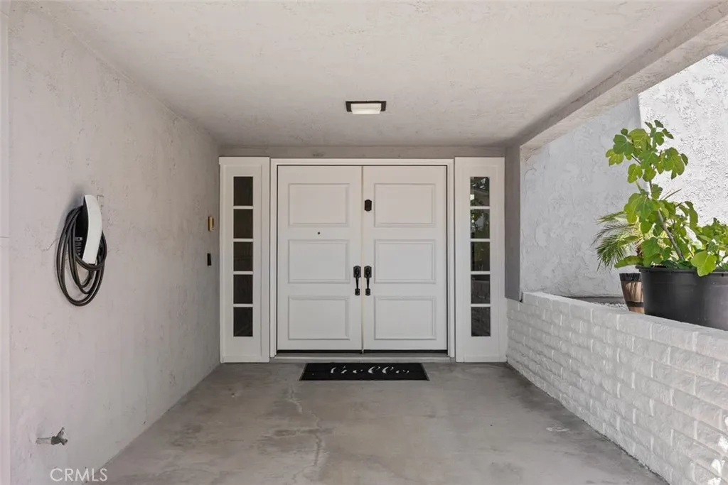 25501 Classic Drive, Mission Viejo, CA 92691 - Photo 3 of 41, Mission Viejo, CA