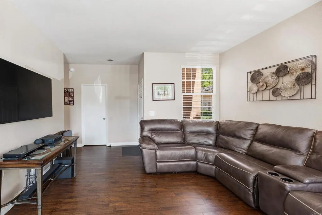 https://cdn.realtyfeed.com/cdn/127/306770532/bb303d3a8a868fad611cae6aaba92190.webp