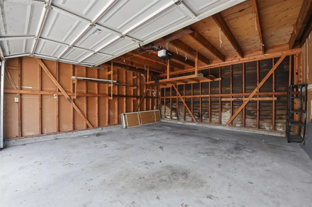 https://cdn.realtyfeed.com/cdn/127/306770561/32720270d0cadbfb7a61002588bf749d.webp
