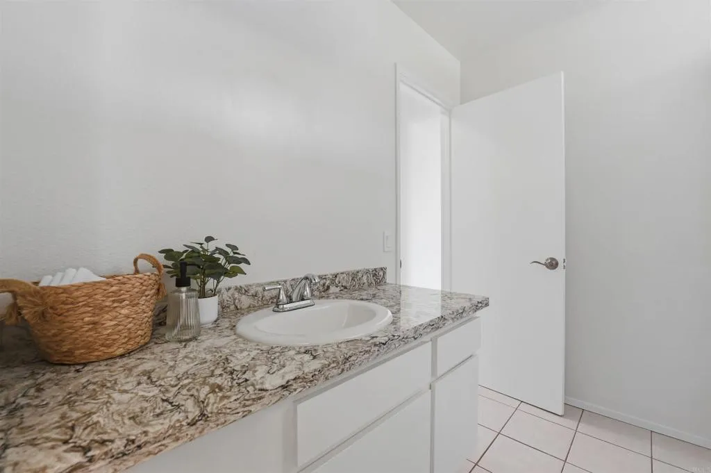https://cdn.realtyfeed.com/cdn/127/306770561/339e482ebb38ee86f594c9988a4ebc77.webp