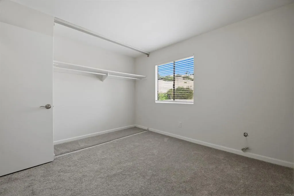 https://cdn.realtyfeed.com/cdn/127/306770561/37112462f7238bfbf86fdf6139acdd18.webp