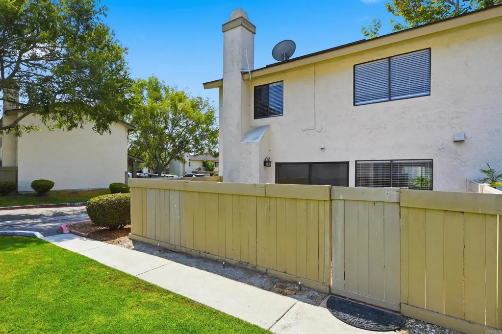 https://cdn.realtyfeed.com/cdn/127/306770561/51fcd3f7712aa7db7ba7cdd54061de5b.webp