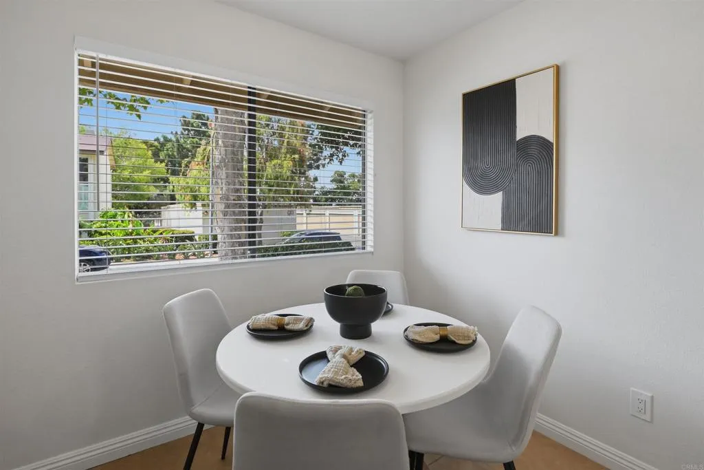 https://cdn.realtyfeed.com/cdn/127/306770561/ad8660d6a56bf48afbbf66a77b435e22.webp