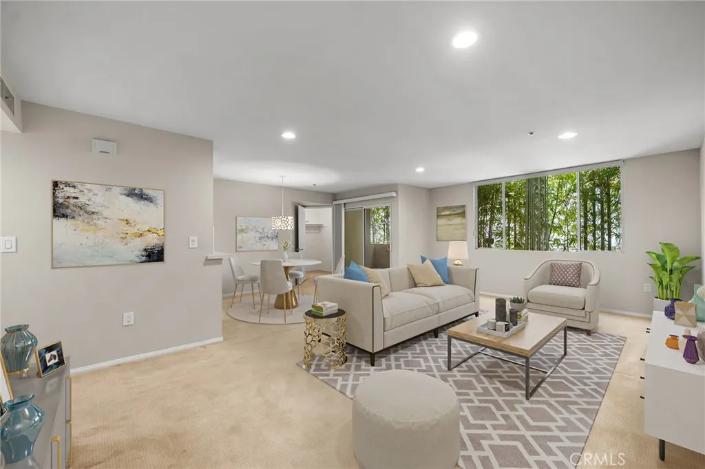 4501 Cedros Unit 220, Sherman Oaks, CA 91403 - Main photo, Sherman Oaks, CA