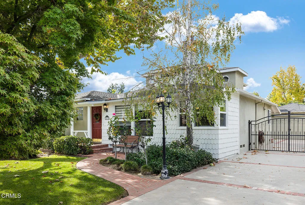 4819 Crown Avenue, La Canada Flintridge, CA 91011 - Photo 2 of 30, La Canada Flintridge, CA