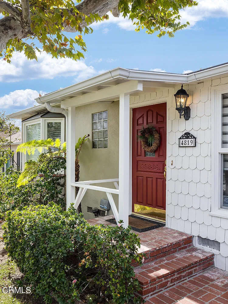 4819 Crown Avenue, La Canada Flintridge, CA 91011 - Photo 3 of 30, La Canada Flintridge, CA
