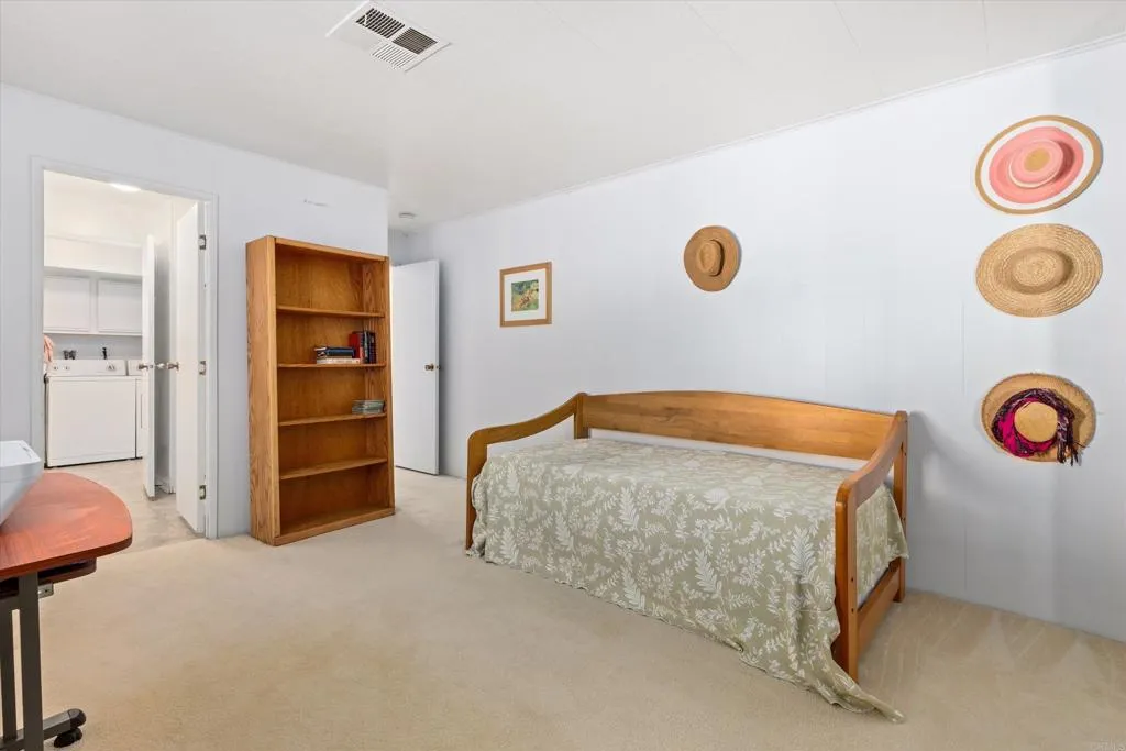 https://cdn.realtyfeed.com/cdn/127/306770622/0be3bd119ef82fb322109f222a483d0f.webp