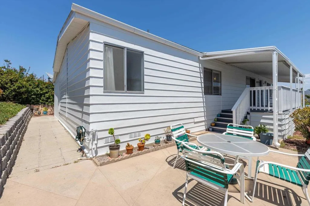 https://cdn.realtyfeed.com/cdn/127/306770622/24362b6d99c3db02cf78cec4a2efa383.webp