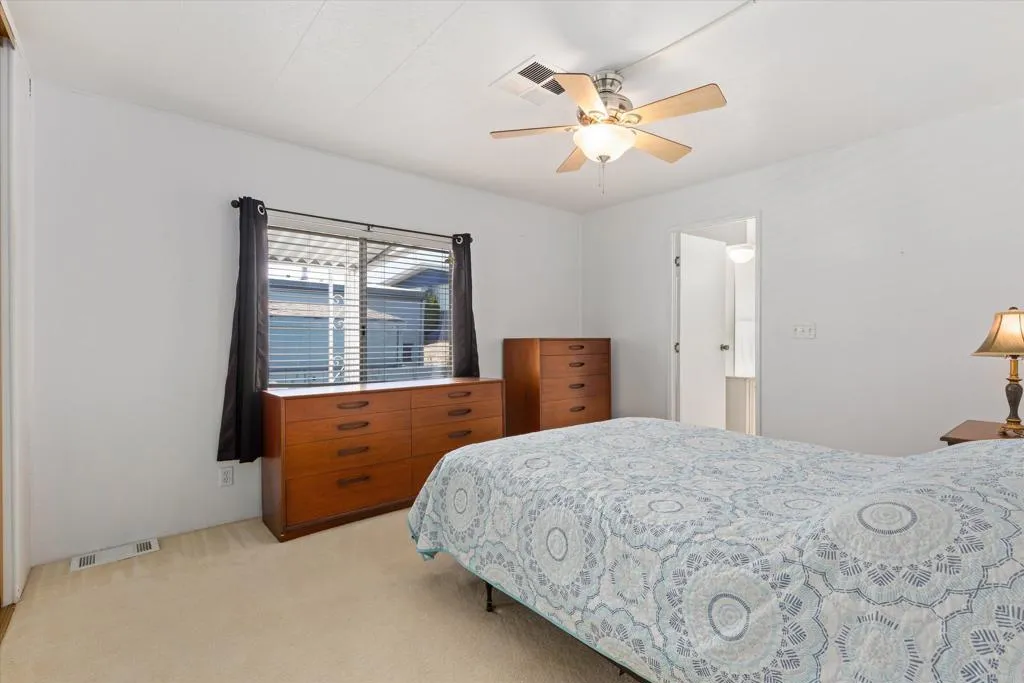 https://cdn.realtyfeed.com/cdn/127/306770622/4fad1c05585cde391eea2867429b2c51.webp