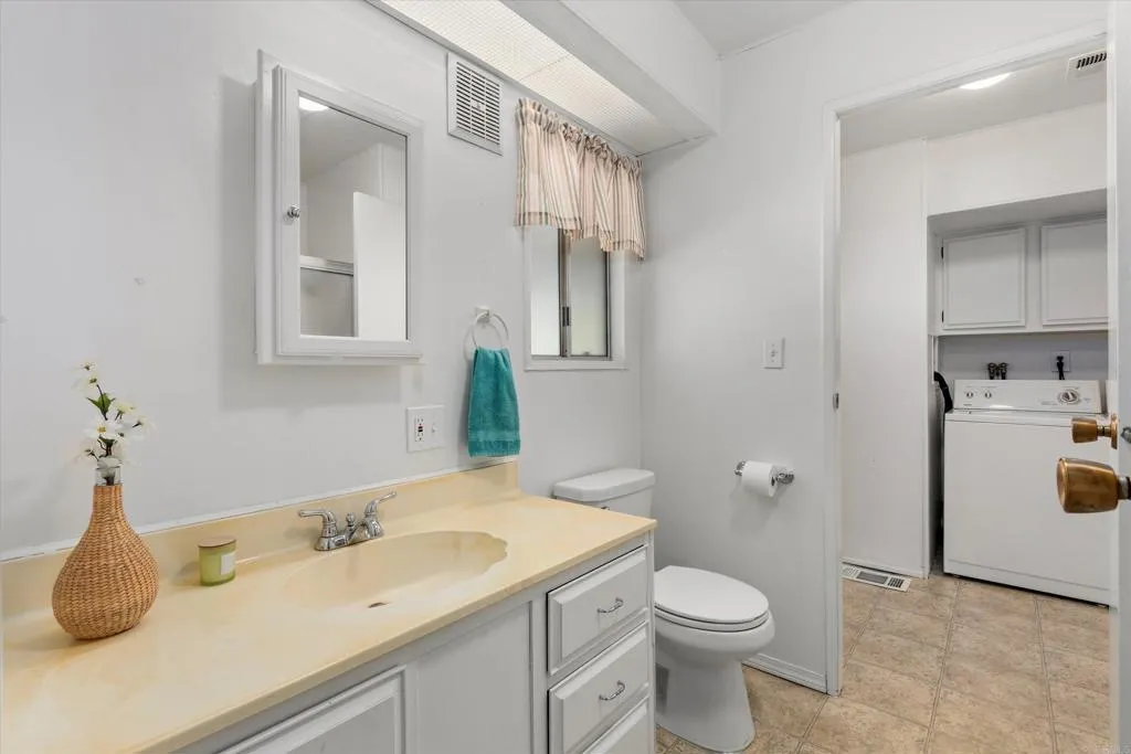 https://cdn.realtyfeed.com/cdn/127/306770622/ff1e05cbbe16e9651a58af0ac934d348.webp