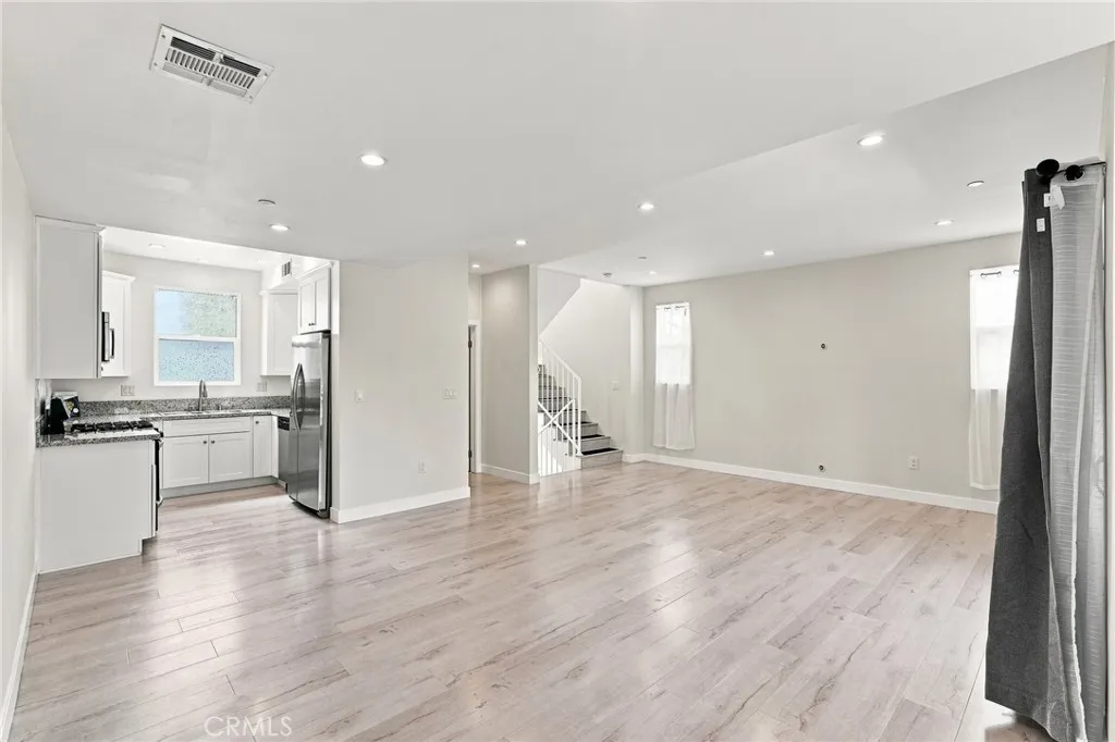 15340 Lassen Street, Mission Hills (San Fernando), CA 91345 - Photo 2 of 29, Mission Hills (san Fernando), CA