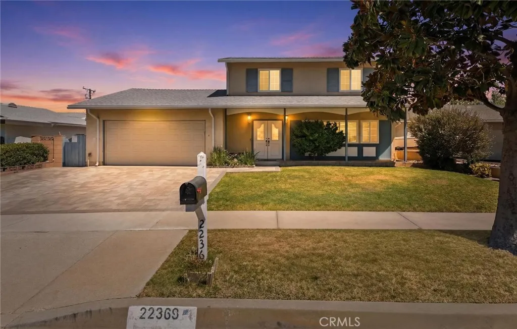22369 Espuella, Saugus, CA 91350 - Main photo, Saugus, CA