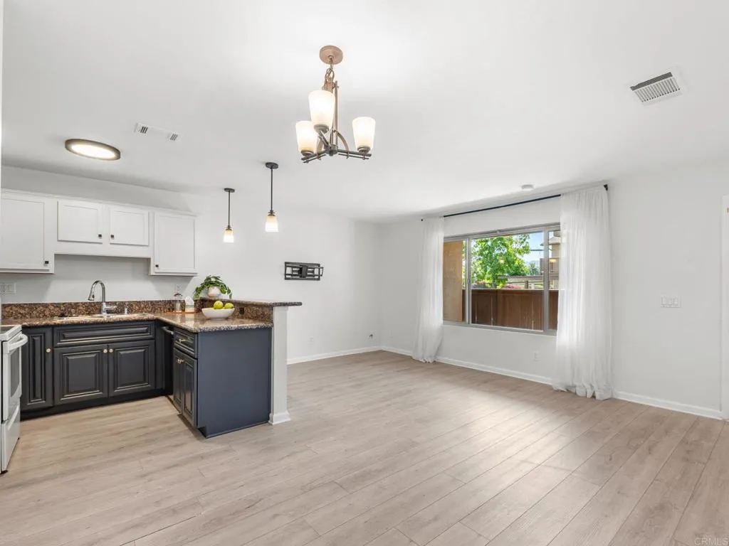 215 Westlake Drive Unit 2, San Marcos, CA 92069 - Photo 5 of 36, San Marcos, CA