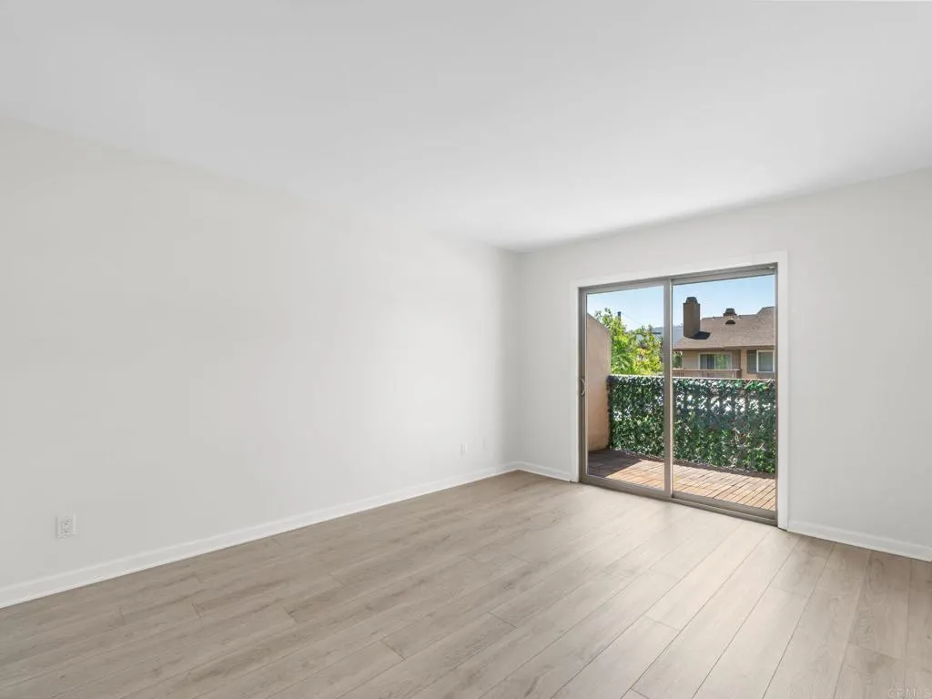 https://cdn.realtyfeed.com/cdn/127/306770651/7d1940f98d5cfc0a21de8aff92472952.webp
