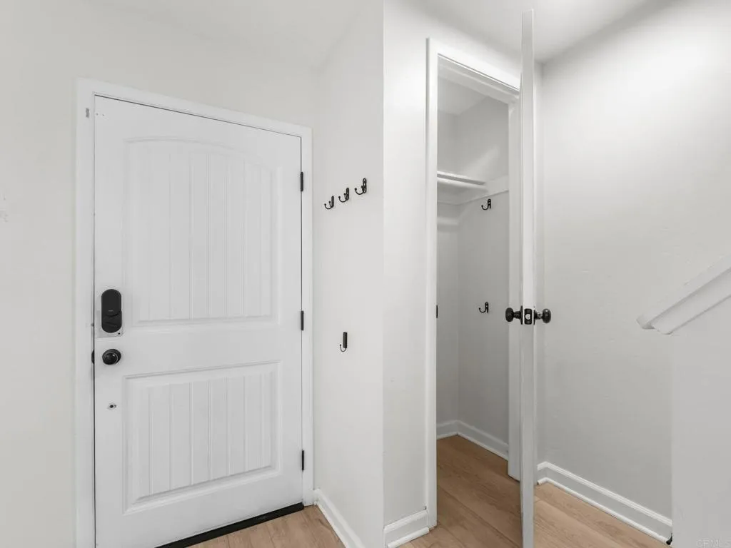 https://cdn.realtyfeed.com/cdn/127/306770651/afe845bd4c4d43a3e02d389d381e173a.webp