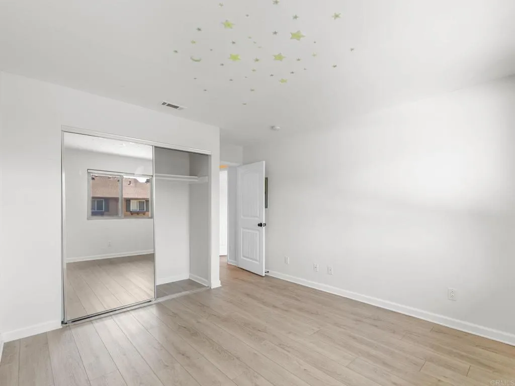 https://cdn.realtyfeed.com/cdn/127/306770651/de4c47060aa31c14f846c6758f351dd2.webp