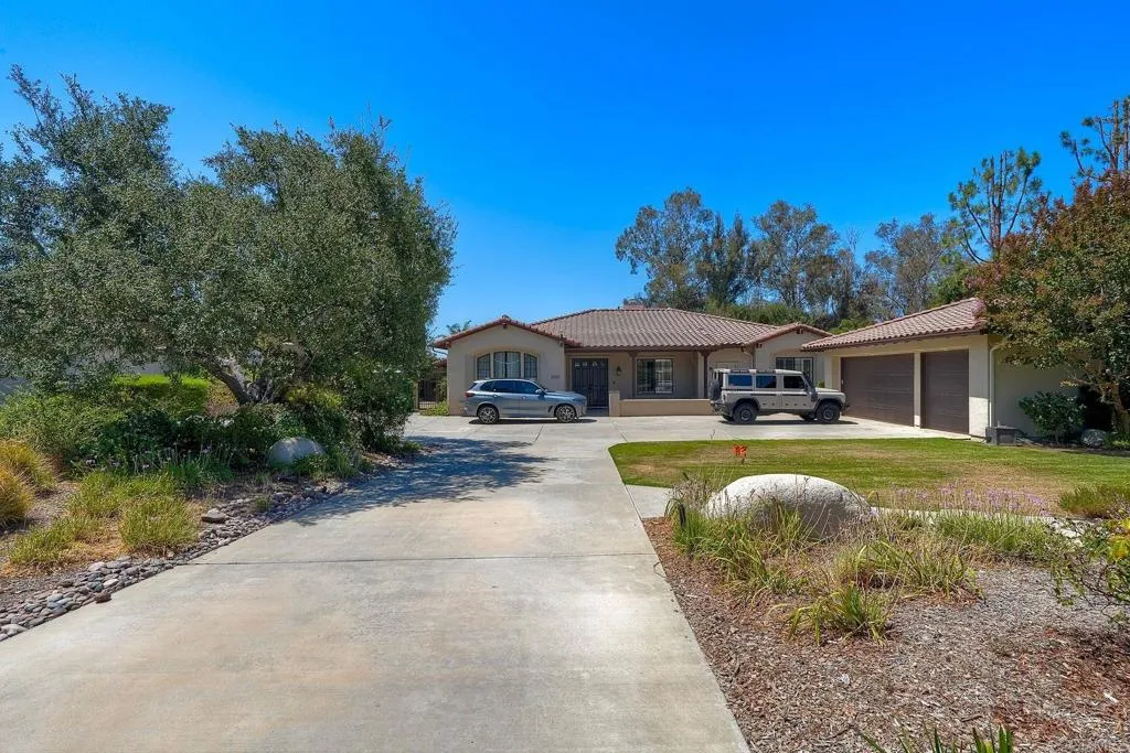 3737 Cedar Vale Way, Fallbrook, CA 92028 - Photo 3 of 50, Fallbrook, CA