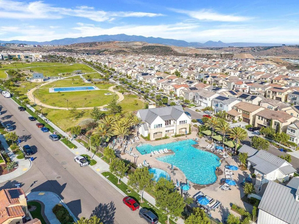 https://cdn.realtyfeed.com/cdn/127/306770667/827c979de5aa10b1bcd4cc652a74ac23.webp