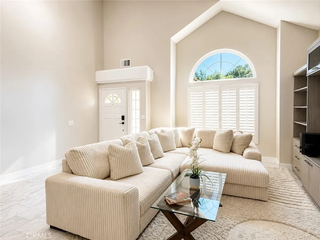 6 Cannes, Irvine, CA 92614 - Photo 4 of 23, Irvine, CA