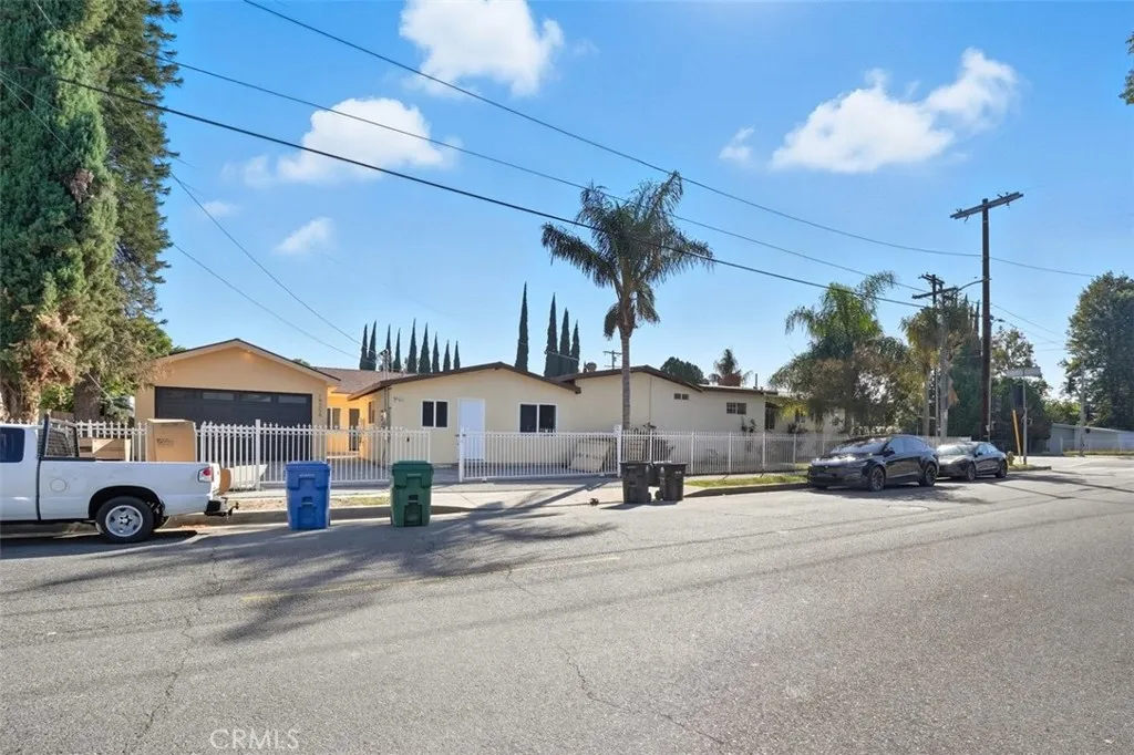 Reseda, CA 91335