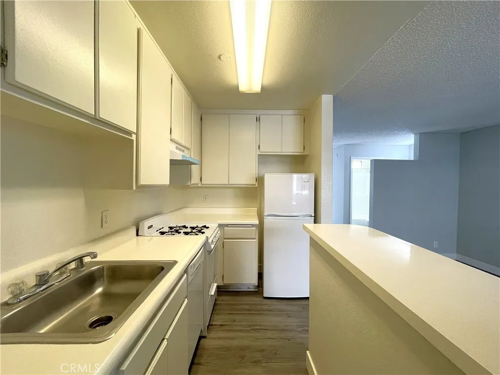 1130 Newport Avenue Unit 202, Long Beach, CA 90804 - Photo 5 of 14, Long Beach, CA